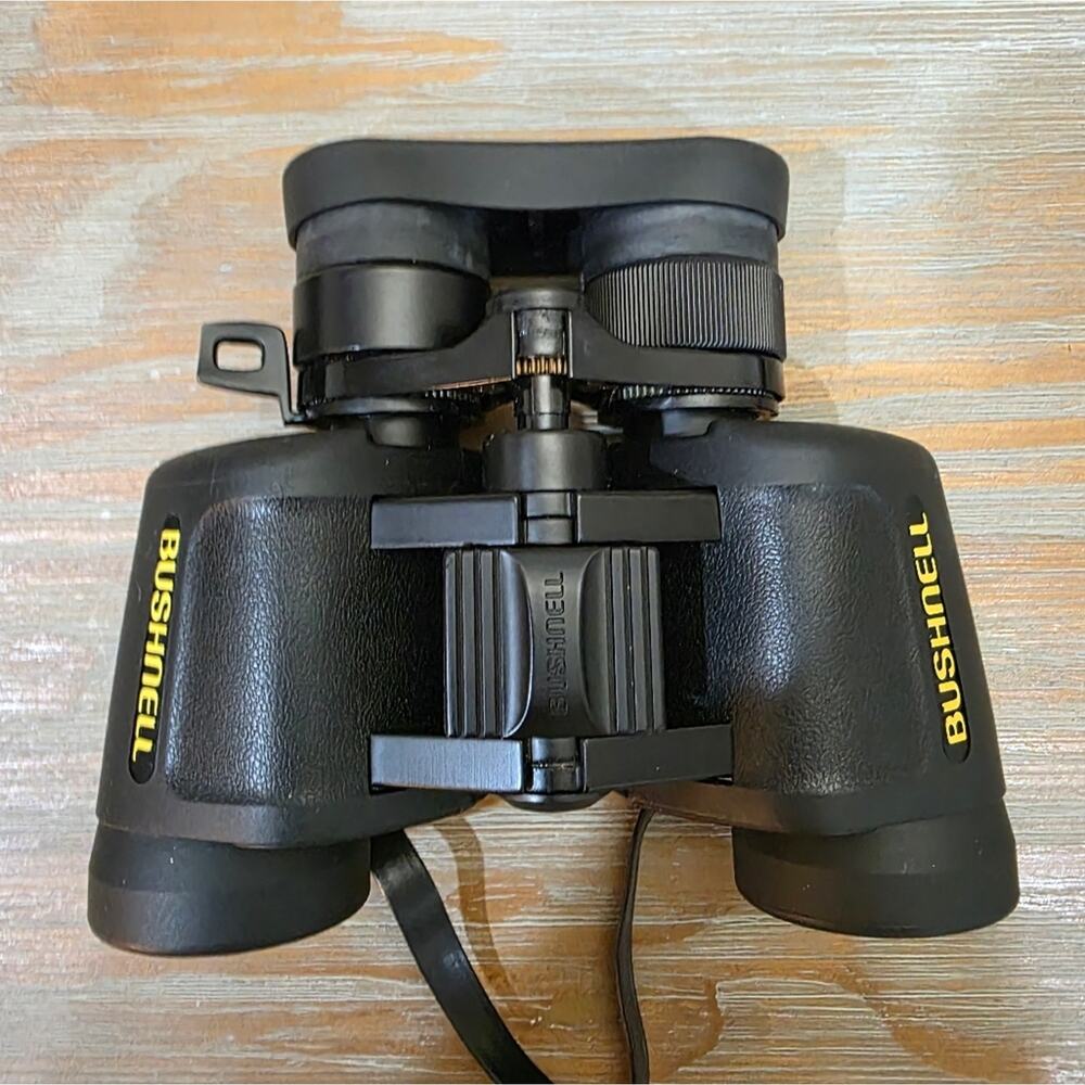 Bushnell Binoculars with Carrying Case - Picture 3 of 6